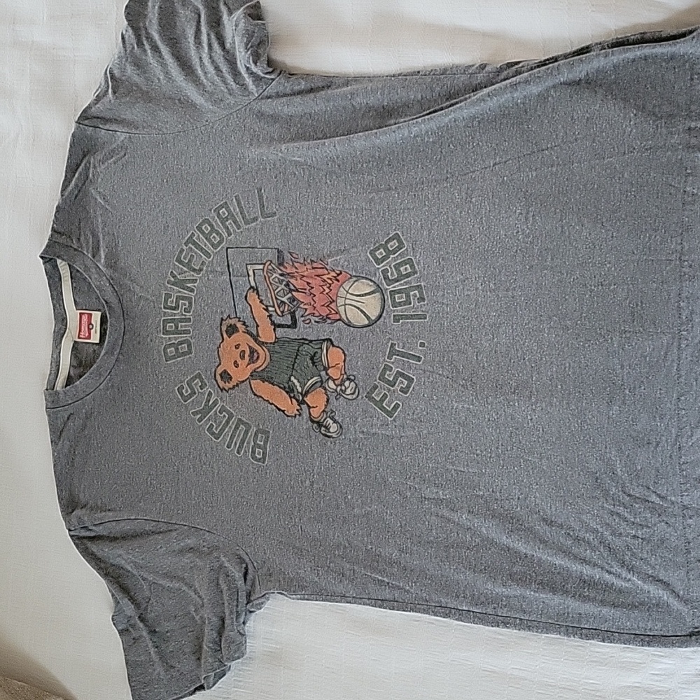 Milwaukee bucks t shirt - Grateful Dead inspired
